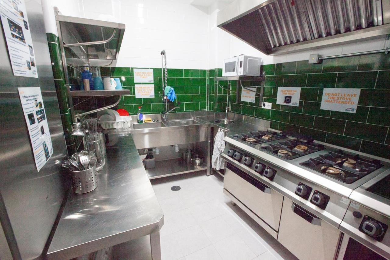 סביליה Hostel Ibarra By Bossh! Hotels מראה חיצוני תמונה